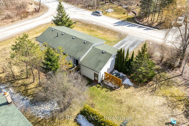 55 Clearview Dr, House detached with 3 bedrooms, 2 bathrooms and 5 parking in Kawartha Lakes ON | Image 30
