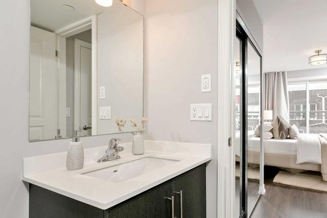 6 - 115 Long Branch Ave, Townhouse with 2 bedrooms, 3 bathrooms and 1 parking in Toronto ON | Image 24