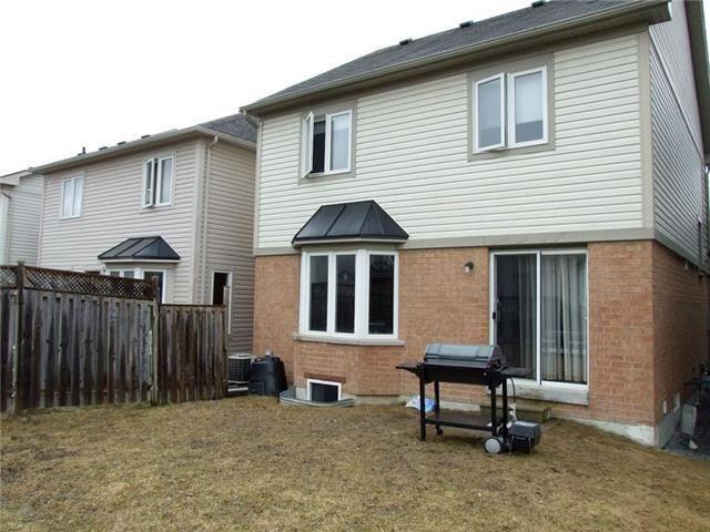 124 Norland Circ, House detached with 3 bedrooms, 3 bathrooms and 2 parking in Oshawa ON | Image 11