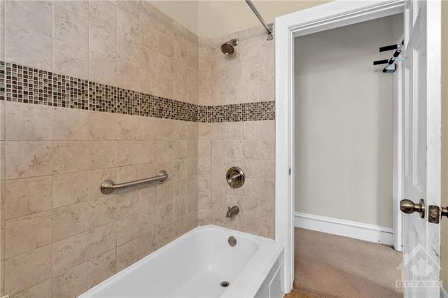 10 Monk Street, Townhouse with 3 bedrooms, 1 bathrooms and null parking in Ottawa ON | Image 23