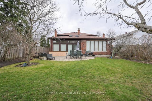 49 Avonwick Gate, House detached with 4 bedrooms, 4 bathrooms and 7 parking in Toronto ON | Image 7