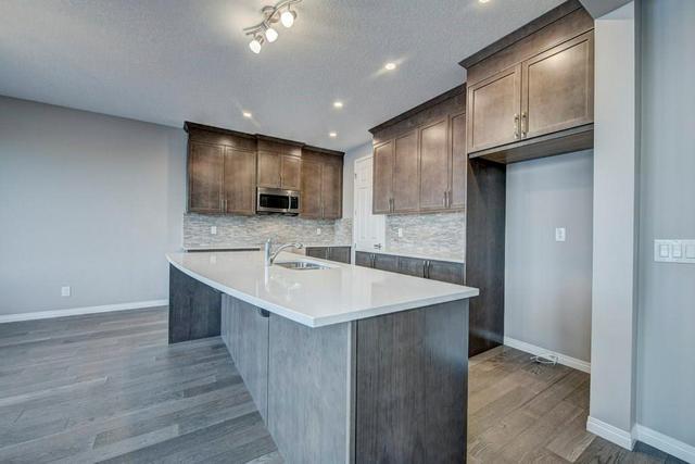 625 Windrow Manor Sw, House detached with 3 bedrooms, 2 bathrooms and 4 parking in Calgary AB | Image 25