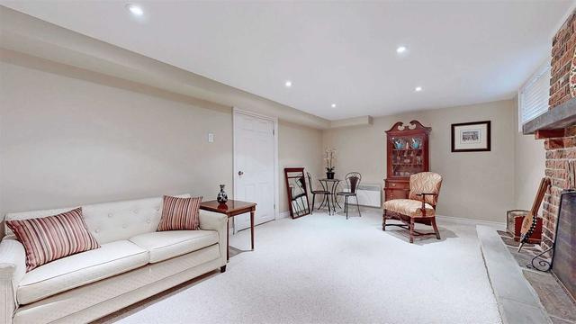 252 Yonge Blvd, House detached with 4 bedrooms, 4 bathrooms and 4 parking in Toronto ON | Image 22