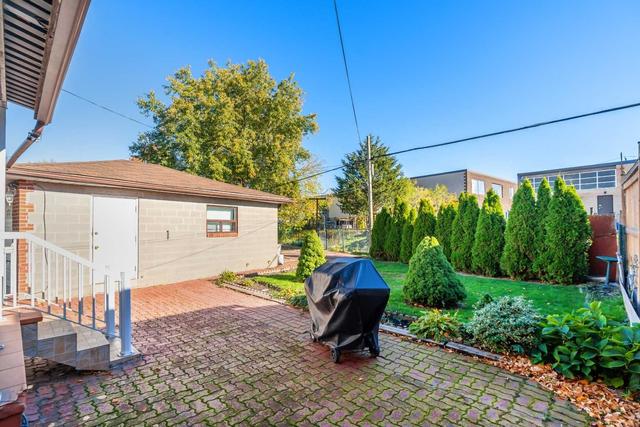 79 Talent Cres, House semidetached with 3 bedrooms, 2 bathrooms and 5 parking in Toronto ON | Image 21