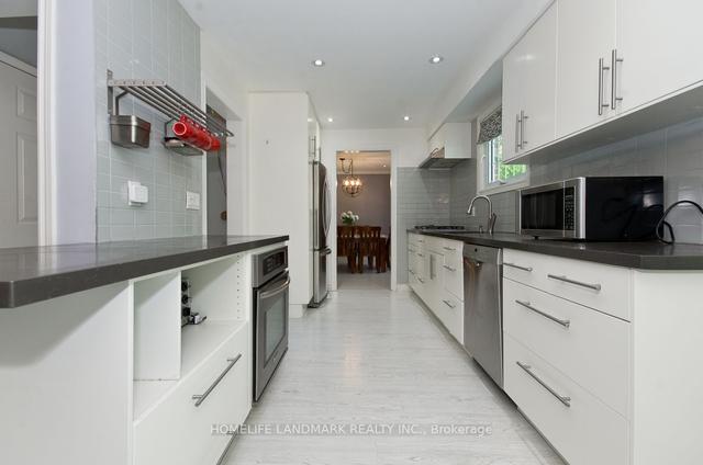 60 Rutledge Ave, House detached with 4 bedrooms, 4 bathrooms and 6 parking in Newmarket ON | Image 4