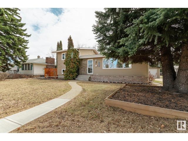 14527 87 Av Nw, House detached with 4 bedrooms, 2 bathrooms and null parking in Edmonton AB | Image 1