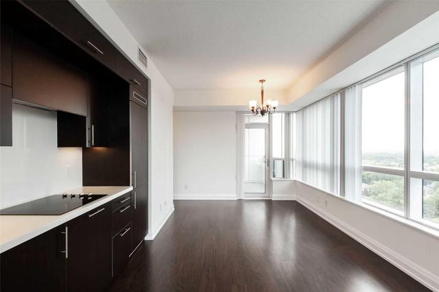 1502 - 2 Anndale Dr, Condo with 2 bedrooms, 2 bathrooms and 1 parking in Toronto ON | Image 4