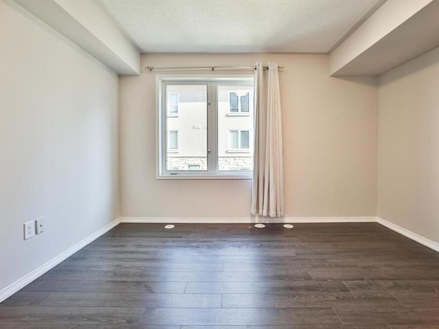 2 - 10 Turntable Cres, Townhouse with 3 bedrooms, 2 bathrooms and 1 parking in Toronto ON | Image 16