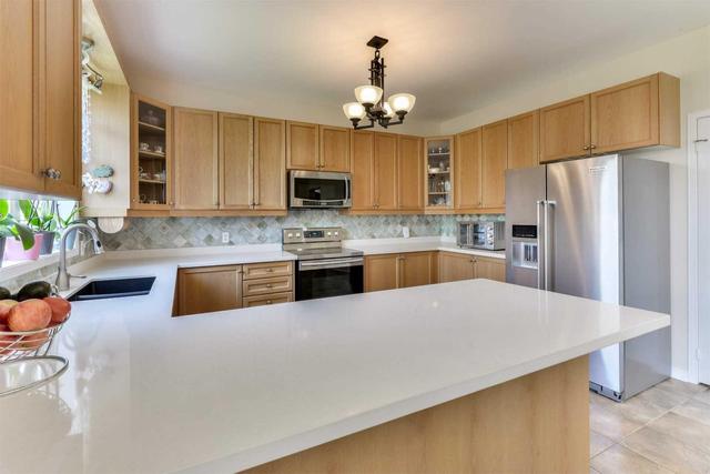 1062 Mccuaig Dr, House detached with 4 bedrooms, 4 bathrooms and 4 parking in Milton ON | Image 6