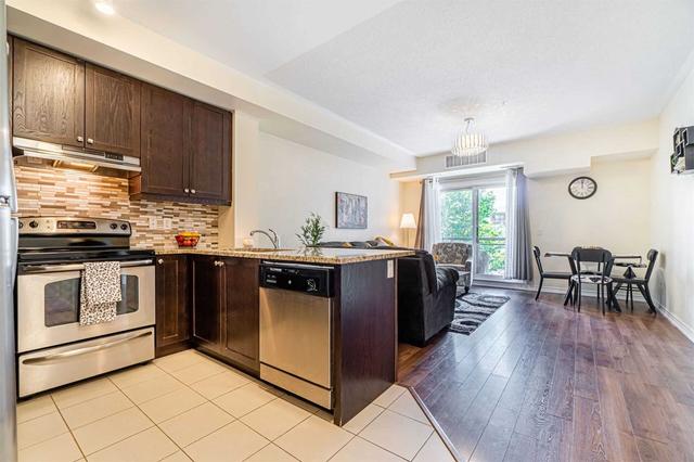 215 - 570 Lolita Gdns, Condo with 2 bedrooms, 2 bathrooms and 1 parking in Mississauga ON | Image 7