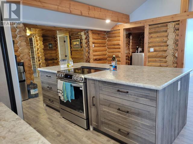 10523 Nithi Pit Road, House detached with 3 bedrooms, 1 bathrooms and null parking in Bulkley Nechako D BC | Image 17