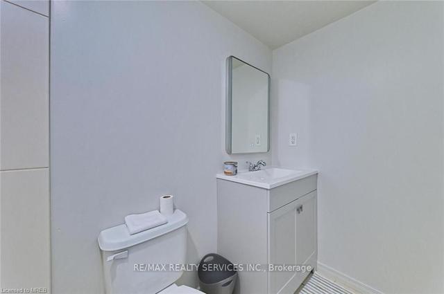 2201 - 9 George St, Condo with 2 bedrooms, 1 bathrooms and 1 parking in Brampton ON | Image 31