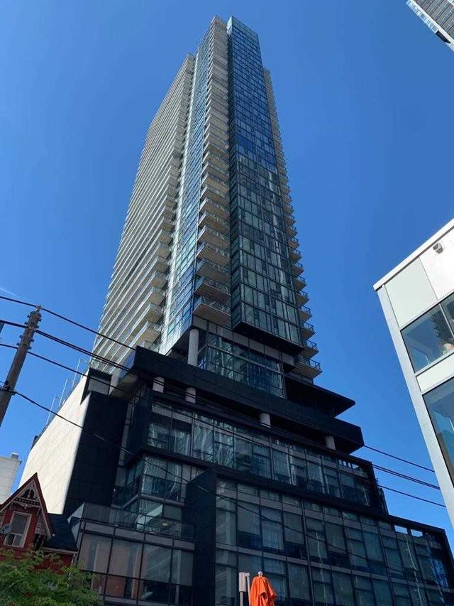 3209 - 290 Adelaide St, Condo with 1 bedrooms, 1 bathrooms and 0 parking in Toronto ON | Image 1