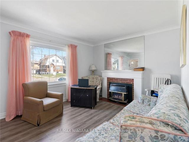 327 Darling St, House detached with 3 bedrooms, 3 bathrooms and 2 parking in Brantford ON | Image 39