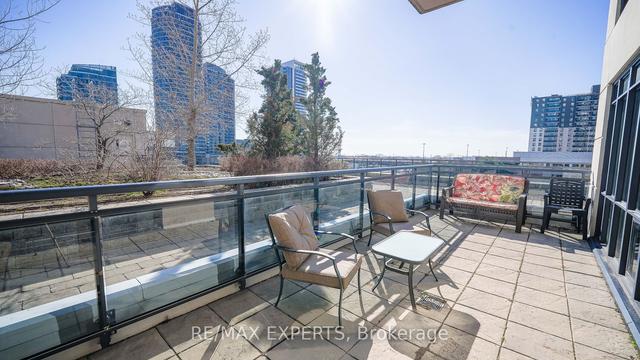 305 - 6 Eva Rd, Condo with 1 bedrooms, 1 bathrooms and 1 parking in Toronto ON | Image 4