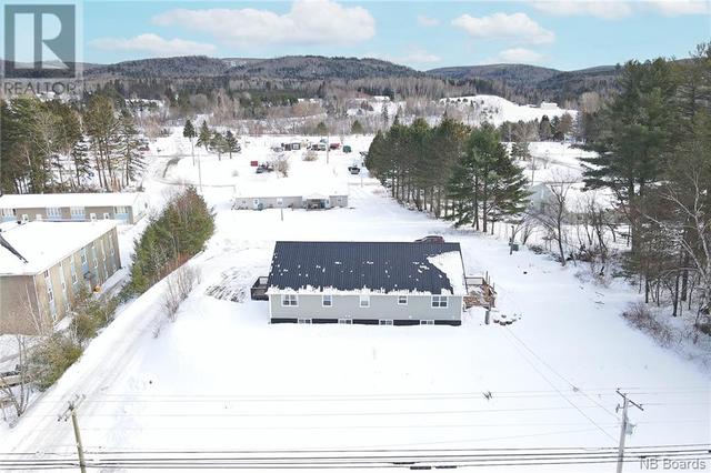 388 East Riverside Drive, House detached with 5 bedrooms, 2 bathrooms and null parking in Perth Andover NB | Image 3