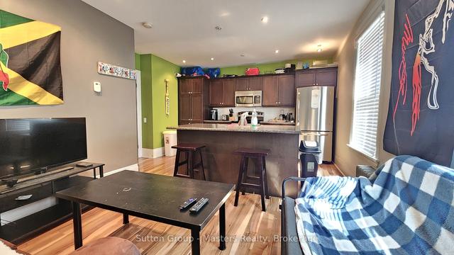 140 Antrim St, House detached with 4 bedrooms, 2 bathrooms and 2 parking in Peterborough ON | Image 5