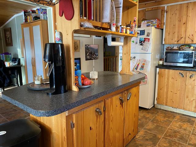 303 - 5311 60 Street, House detached with 5 bedrooms, 1 bathrooms and 3 parking in Clearwater County AB | Image 6