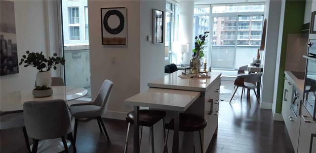 403 - 39 Sherbourne St, Condo with 2 bedrooms, 2 bathrooms and 0 parking in Toronto ON | Image 1