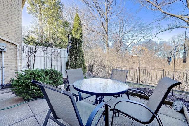 12 - 4171 Glen Erin Dr, Townhouse with 3 bedrooms, 2 bathrooms and 2 parking in Mississauga ON | Image 27