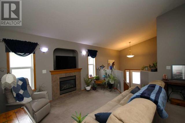 125 Ireland Crescent, House detached with 5 bedrooms, 2 bathrooms and 3 parking in Red Deer AB | Image 4