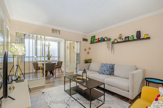1405 - 5 Lisa St N, Condo with 3 bedrooms, 2 bathrooms and 2 parking in Brampton ON | Image 34