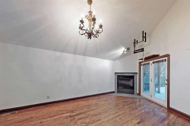 84 Poyntz Ave, House detached with 4 bedrooms, 4 bathrooms and 5 parking in Toronto ON | Image 27