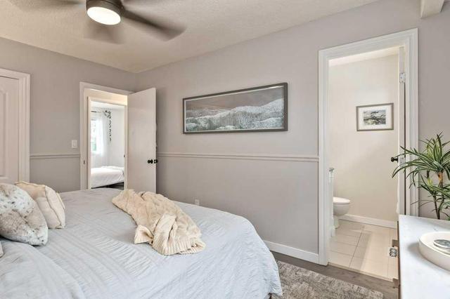 120 Oakwood Place Sw, House detached with 5 bedrooms, 2 bathrooms and 3 parking in Calgary AB | Image 17