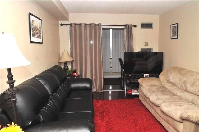 1810 - 155 Hillcrest Ave, Condo with 2 bedrooms, 2 bathrooms and null parking in Mississauga ON | Image 4
