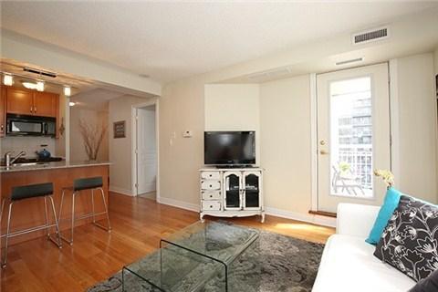 808 - 100 Hayden St, Condo with 1 bedrooms, 1 bathrooms and 1 parking in Toronto ON | Image 5