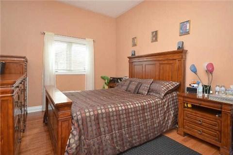25 Hugo Rd, House detached with 3 bedrooms, 3 bathrooms and 2 parking in Brampton ON | Image 15