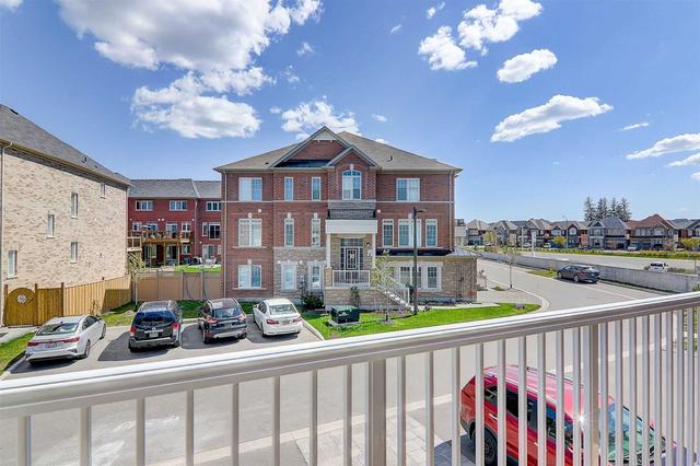 139 Dundas Way, House attached with 4 bedrooms, 4 bathrooms and 3 parking in Markham ON | Image 11