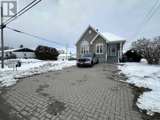 129 Georgina Ave, House detached with 5 bedrooms, 2 bathrooms and null parking in Temiskaming Shores ON | Image 41