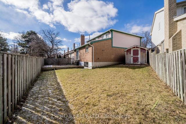 10 Ladin Dr, House detached with 4 bedrooms, 4 bathrooms and 5 parking in Brampton ON | Image 14