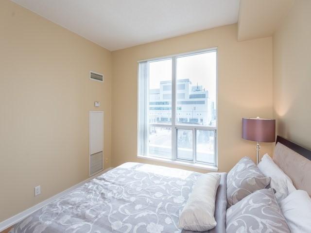 Th 320 - 38 Lee Centre Dr, Townhouse with 2 bedrooms, 2 bathrooms and 1 parking in Toronto ON | Image 15
