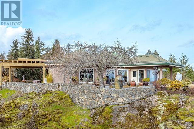4303 Munn Rd, House detached with 5 bedrooms, 4 bathrooms and 8 parking in Highlands BC | Image 70