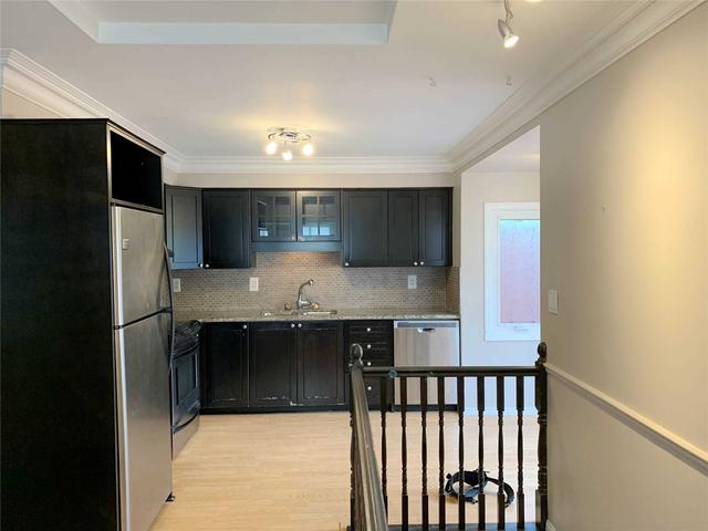 13 Twenty Ninth St, House detached with 2 bedrooms, 1 bathrooms and 1 parking in Toronto ON | Image 19