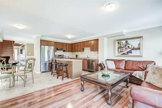 119 Russel Dr, House semidetached with 4 bedrooms, 4 bathrooms and 3 parking in Bradford West Gwillimbury ON | Image 9