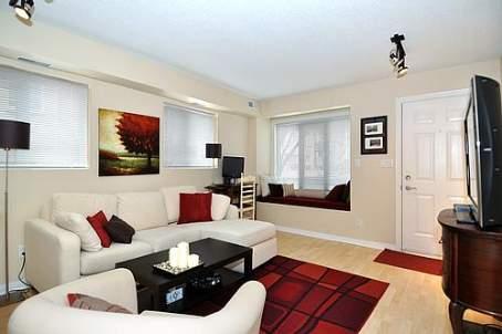th 29 - 208 Niagara St, Townhouse with 1 bedrooms, 1 bathrooms and 1 parking in Toronto ON | Image 2