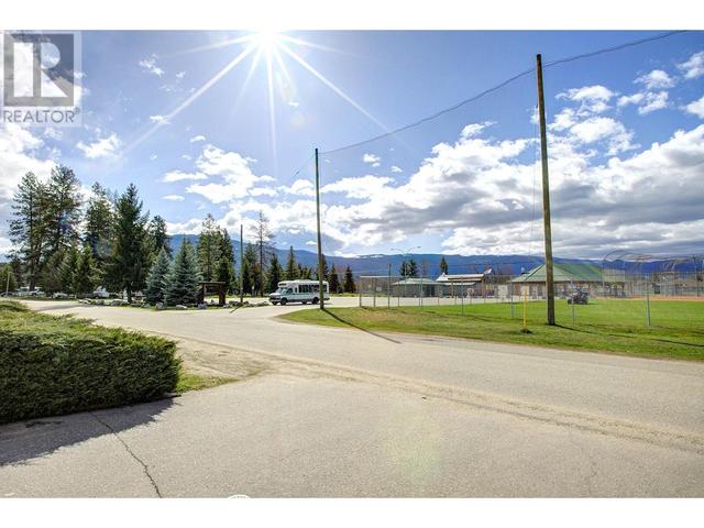 213 - 211 Kildonan Avenue, Condo with 2 bedrooms, 1 bathrooms and 1 parking in Enderby BC | Image 34