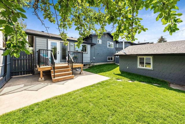2828 Cedarbrae Drive Sw, House detached with 4 bedrooms, 3 bathrooms and 4 parking in Calgary AB | Image 22