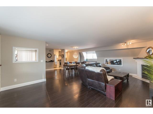 5979 40 Av Nw, House attached with 2 bedrooms, 1 bathrooms and null parking in Edmonton AB | Image 6
