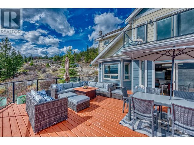 1 - 6919 Barcelona Drive, House detached with 3 bedrooms, 2 bathrooms and 3 parking in Central Okanagan West BC | Image 4