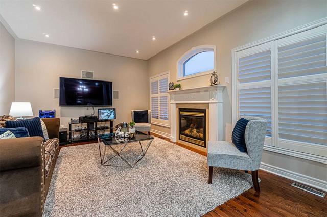 25 Bramtrail Gate, House detached with 5 bedrooms, 6 bathrooms and 6 parking in Brampton ON | Image 4