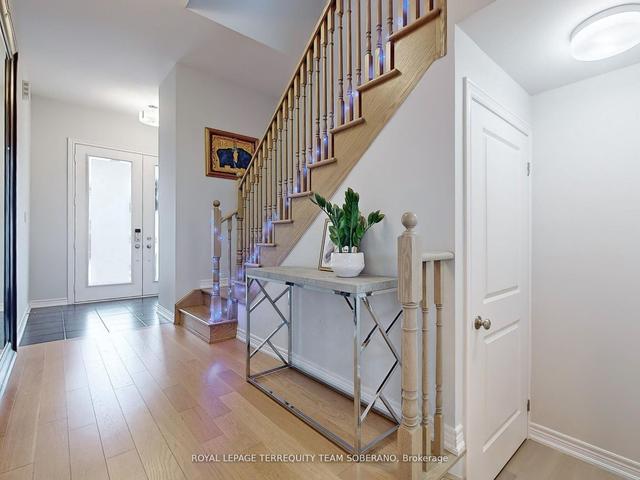 80 Pine Hill Cres, House detached with 4 bedrooms, 5 bathrooms and 5 parking in Aurora ON | Image 14