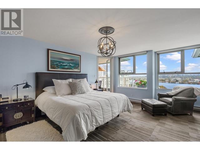 1901 - 1250 Quayside Drive, Condo with 4 bedrooms, 3 bathrooms and 2 parking in New Westminster BC | Image 19