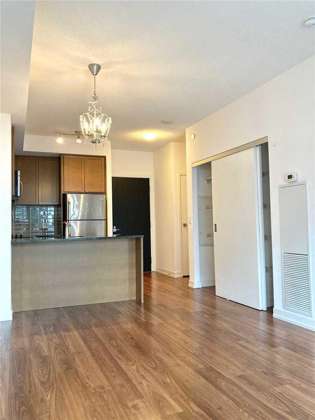 904 - 89 Dunfield Ave, Condo with 1 bedrooms, 1 bathrooms and 1 parking in Toronto ON | Image 5