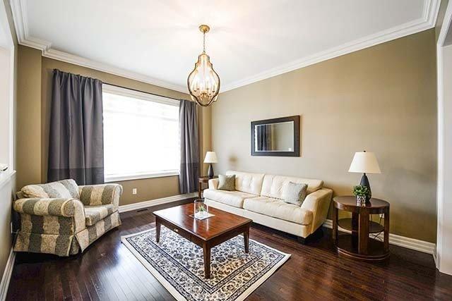 7 Calvados Cres, House detached with 5 bedrooms, 4 bathrooms and 9 parking in Brampton ON | Image 7