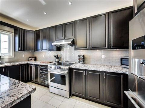 535 Hinchey Cres, House detached with 4 bedrooms, 3 bathrooms and 6 parking in Milton ON | Image 3
