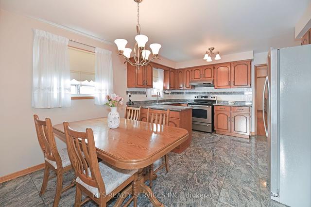 86 Benjamin Boake Tr, House semidetached with 3 bedrooms, 2 bathrooms and 6 parking in Toronto ON | Image 11